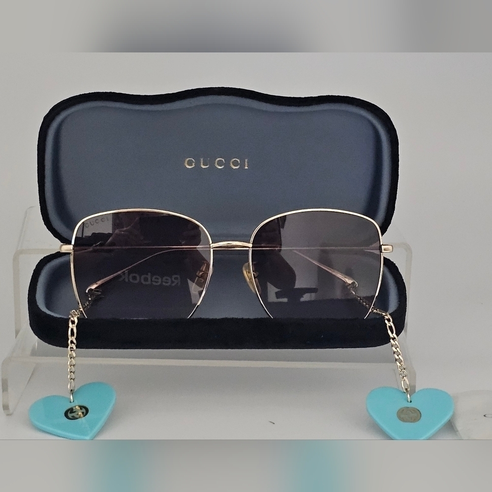 Gucci GG1030SK-003-60 Gold Sunglasses With earring accessories - Picture 12 of 16
